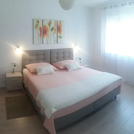 Dolea Apartment